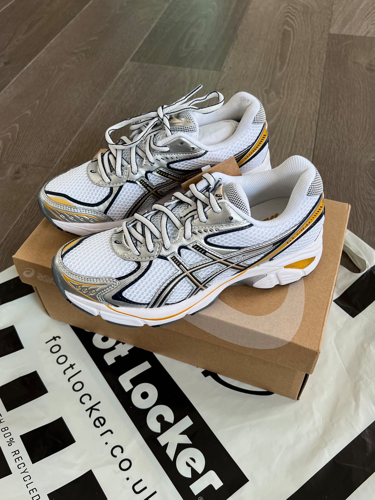 New shoes👟💛

#LTKsummer #LTKshoes