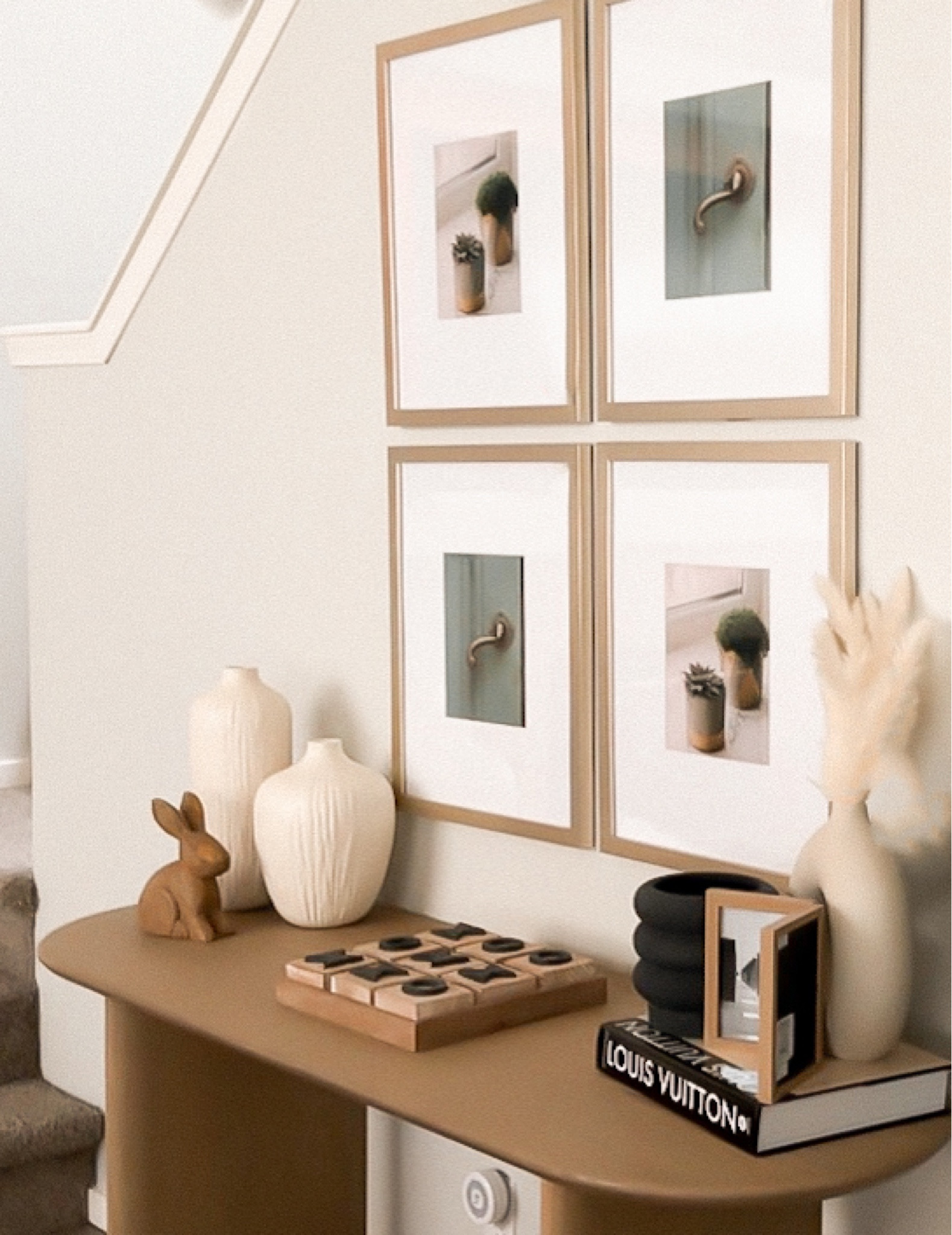 Console table decor 


#LTKSeasonal #LTKhome