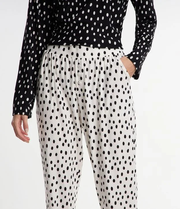 Pijama Longo com Toque Suave e Estampa Poá Preto/Branco | Renner (BR)