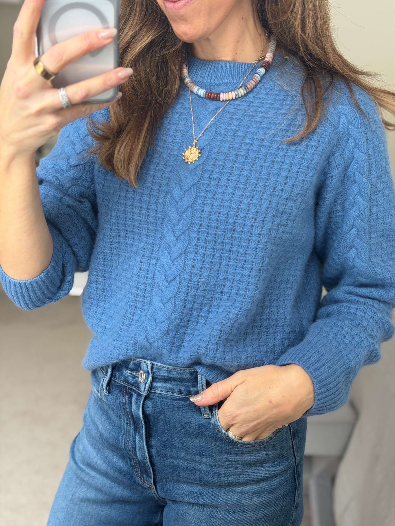 Cornflower cashmere sweater on sale 


#LTKdayinmylife #LTKHoliday