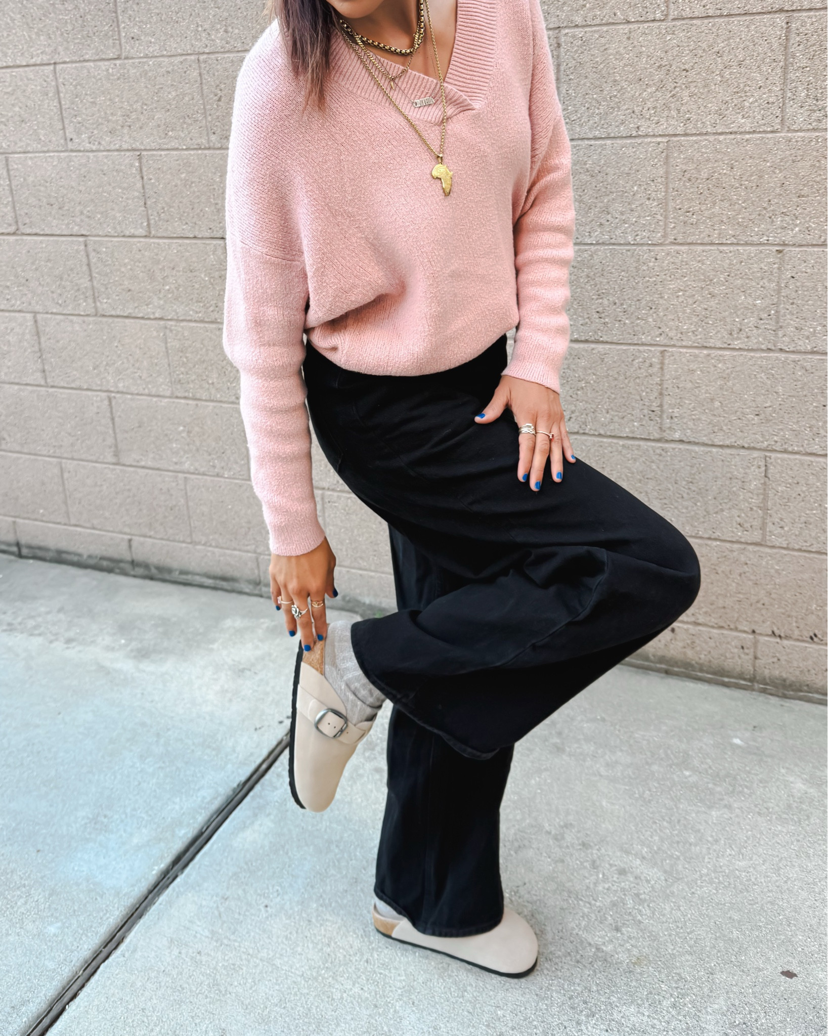 These Fitory leather clogs are the perfect everyday shoe 🤍 Made with genuine leather and an adjustable metal buckle for a custom fit. The cushioned footbed makes them incredibly comfortable for beach walks, travel days, errands, or just lounging. Easy slip-on style that works with any outfit—casual, minimal, and timeless.
Size 8 (tts)

Fitory leather clogs, leather clogs women, adjustable buckle clogs, comfortable walking shoes, casual everyday shoes, slip on clogs, neutral shoes women, beach walk shoes, travel shoes women, mom style shoes, effortless casual style, versatile footwear, cushioned footbed clogs

#LTKTravel #LTKWorkwear #LTKmomlife