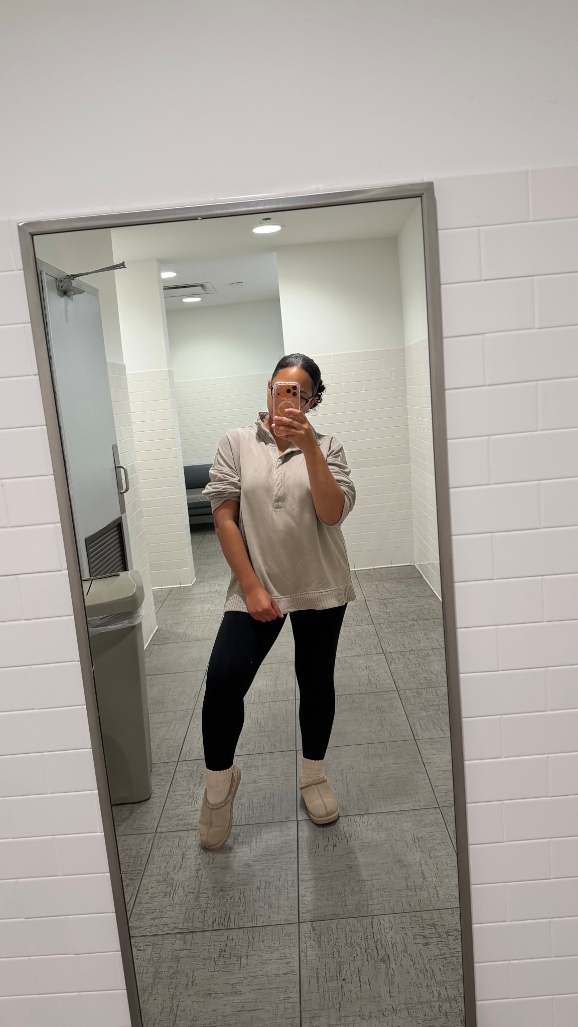 The comfiest fall outfit!

Sweatshirt- size M
Leggings- size large


#LTKSeasonal #LTKMidsize #LTKStyleTip