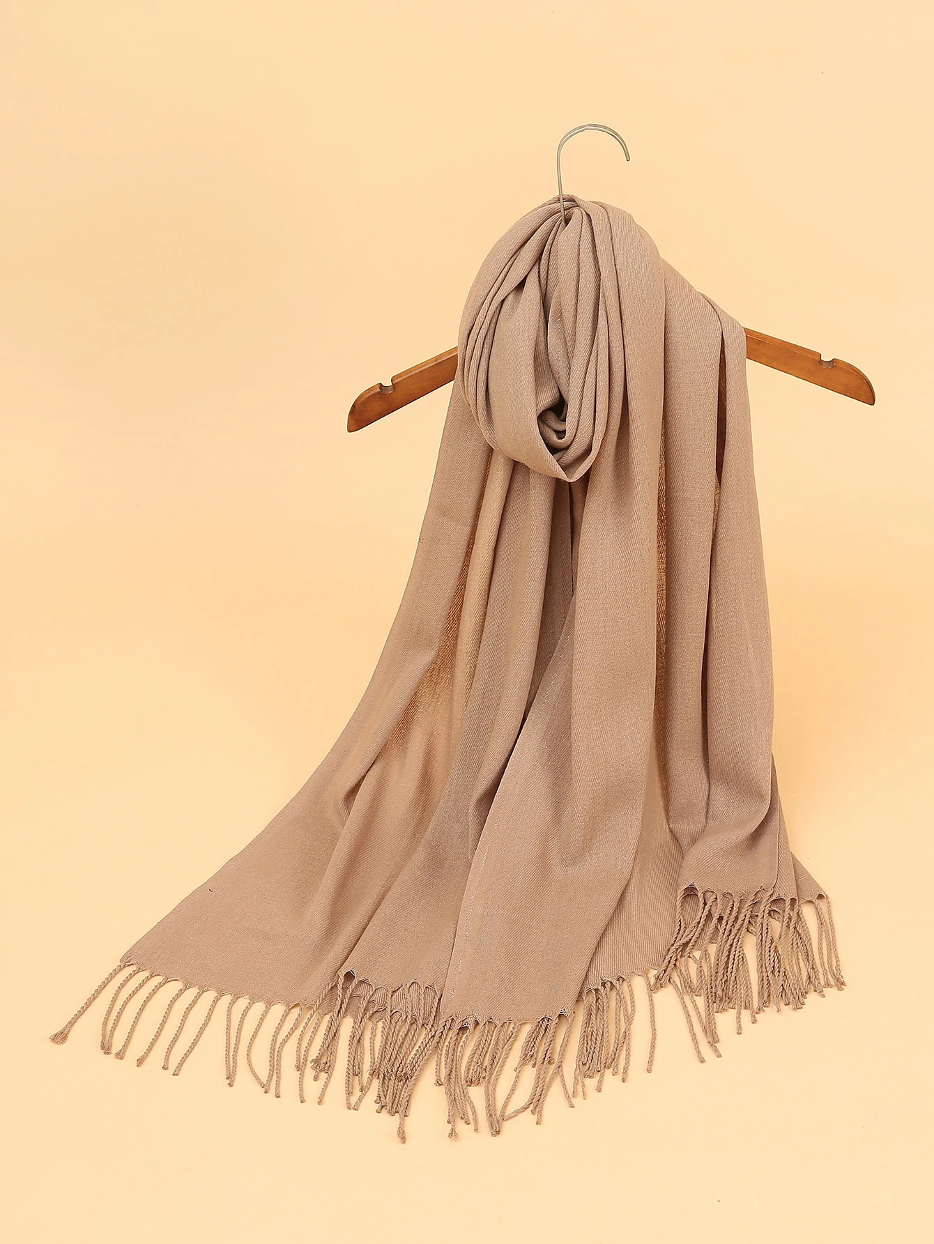 Fringe Hem Solid Scarf | SHEIN
