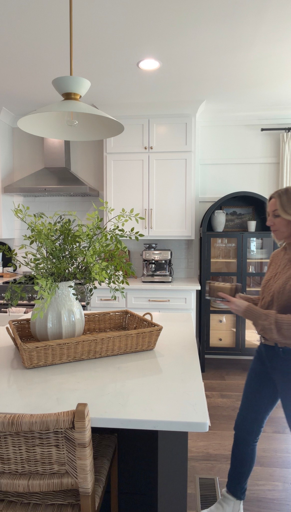 Faux stems, spring stems, faux florals, winter florals, spring home decor, faux Amazon stems, Amazon finds, centerpiece, woven tray, table centerpiece 

#LTKHome