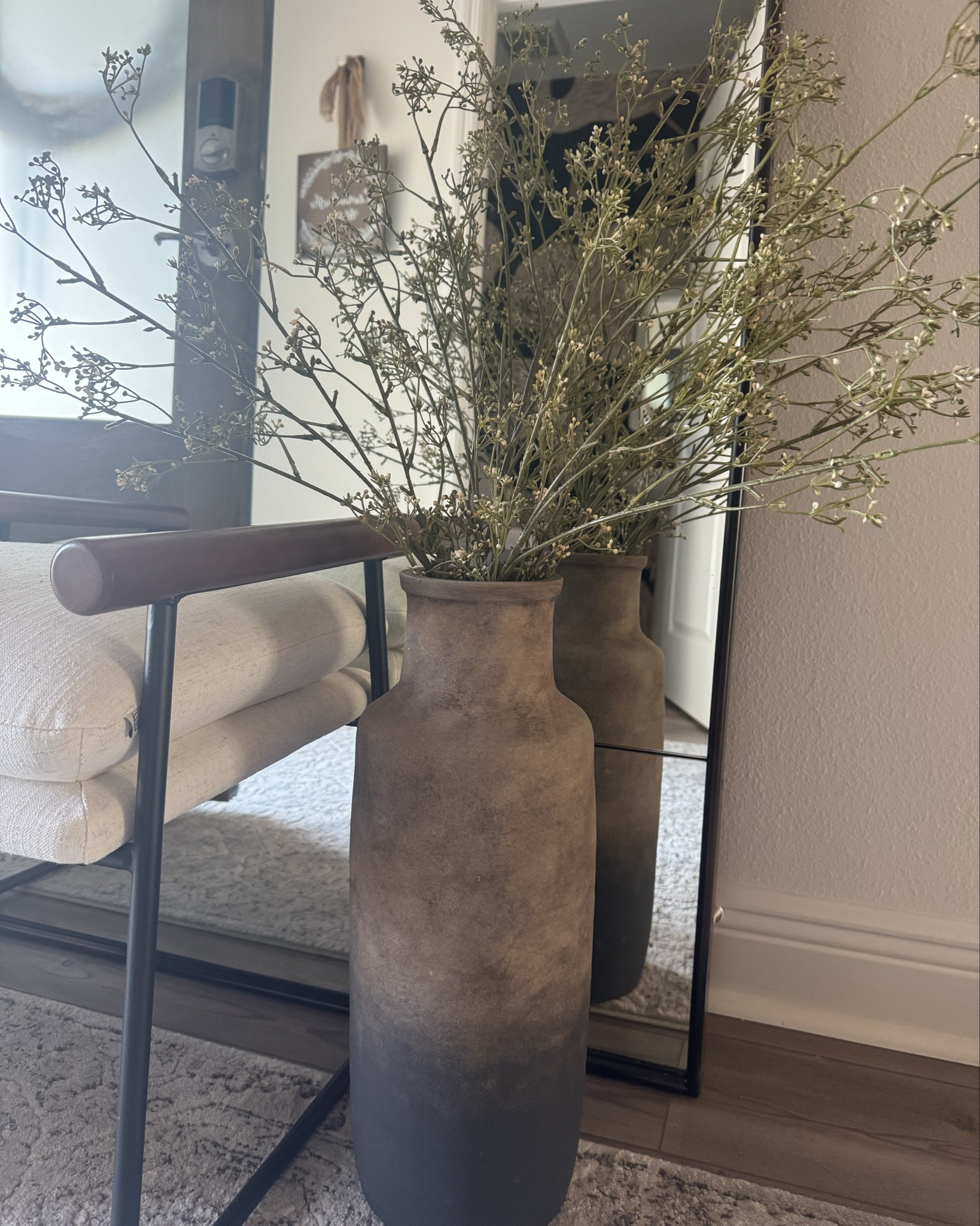 I don’t want to change florals or stems every season.
I don’t have space to store all of that 🤣
So here are the Stems I have in my house all year long. 
They are all from Amazon and Michael’s. 

#LTKMothersDay #LTKmomlife #LTKHome