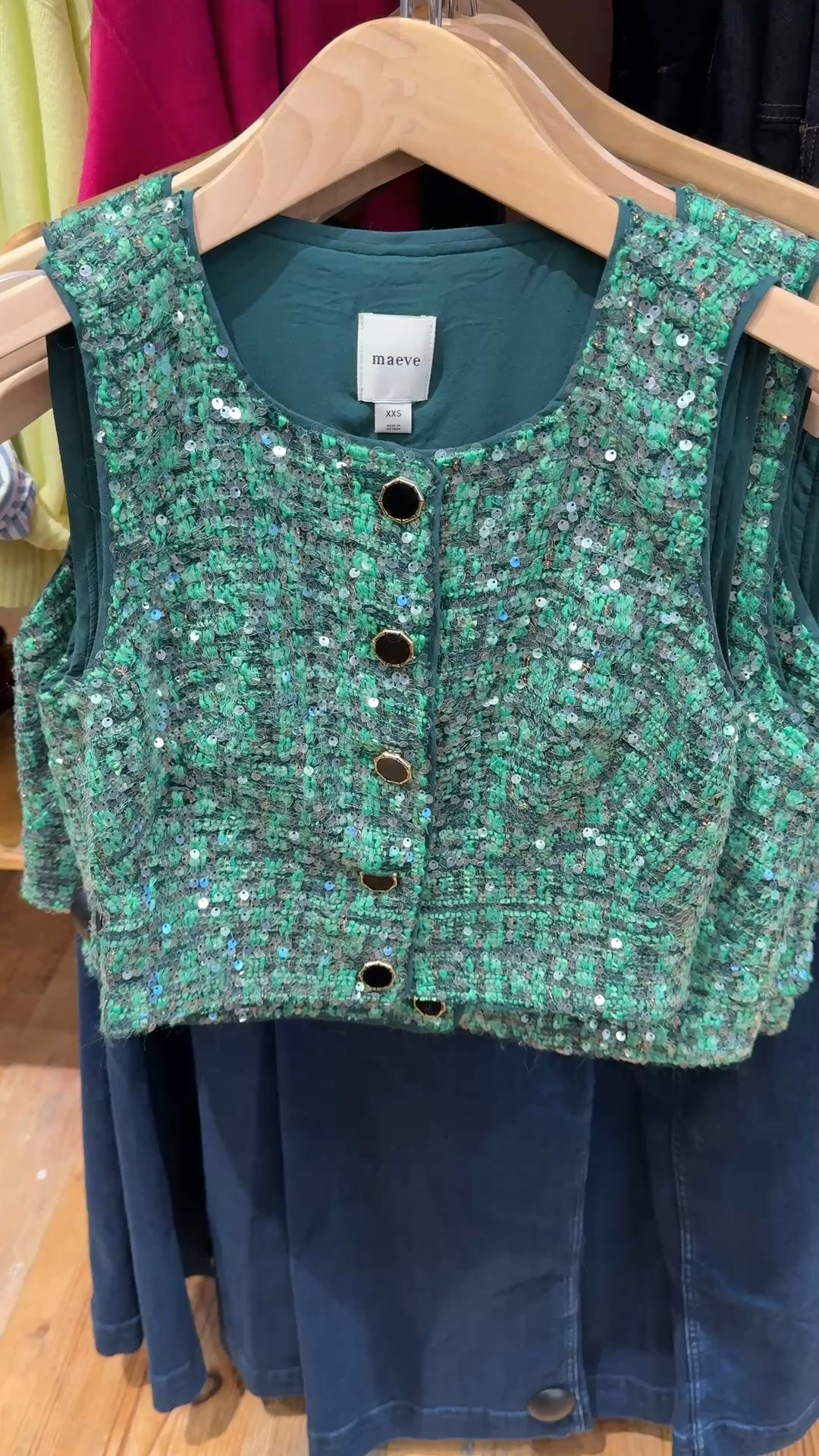 The Maeve Sequin Tweed Vest in Emerald Green is giving peak festive fashion! 🎄✨💚 The rich jewel tone, dazzling shimmer, and tweed details make it a standout piece for holiday parties, dinners, or girls’ nights out. Pair it with denim for a chic casual look or style it with the matching skirt for full holiday glam. 🥂 A fun, bold, and festive statement for the season! #HolidayOutfits #Anthropologie #HolidayOOTD

#LTKootd #LTKHoliday #LTKGiftGuide