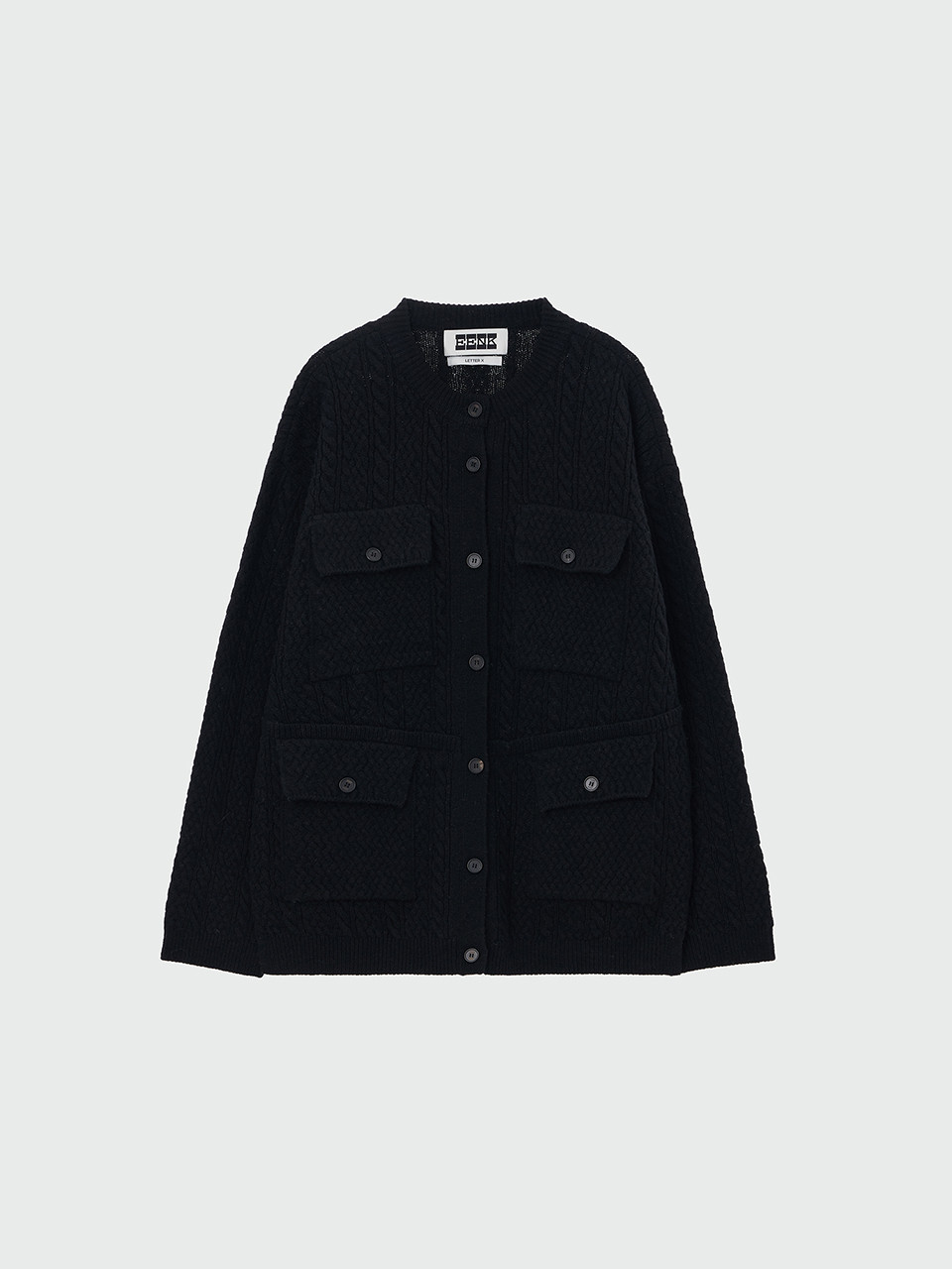 XOR Four-Pocket Oversized Cable Knit Cardigan - Black | (주)더블유컨셉코리아/W Concept(KR)