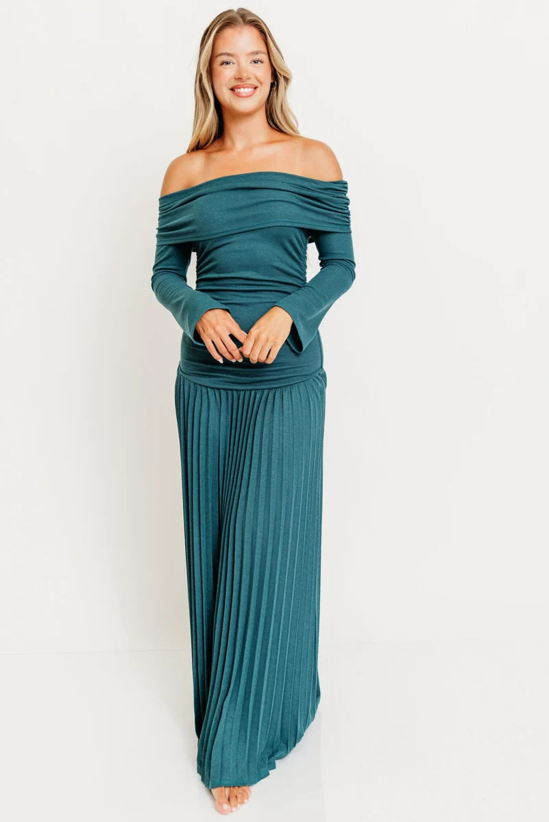 Lennox Long Sleeve Maxi Dress in Green- Bump Friendly *Final Sale* | Worth Collective