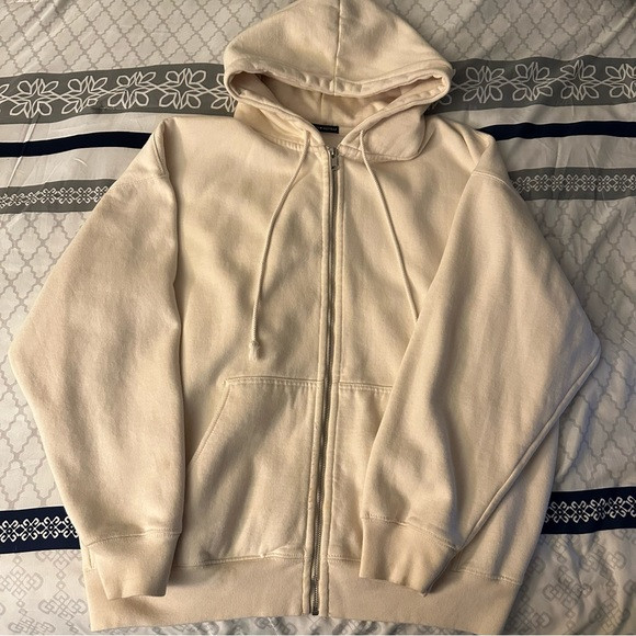 Brandy Melville Christy Hoodie | Poshmark