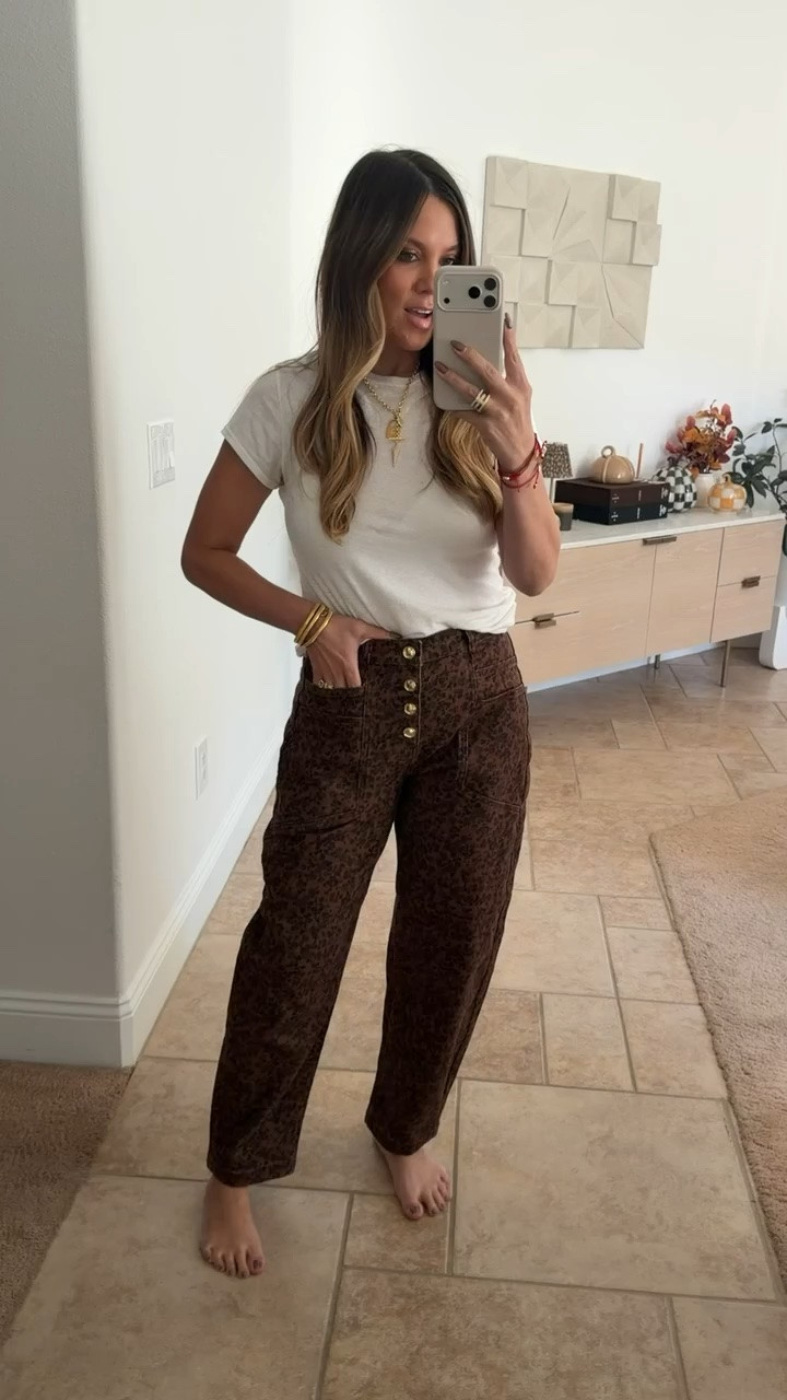 These are so cute for fall! 

Height: 5’6
Weight: 140 pounds
Top size: medium
Pants size: medium, 6 or 28 

Fall fashion, women’s fashion, fall outfit, Trendy fashion, fall pants, leopard pants, chic outfit

#LTKootd