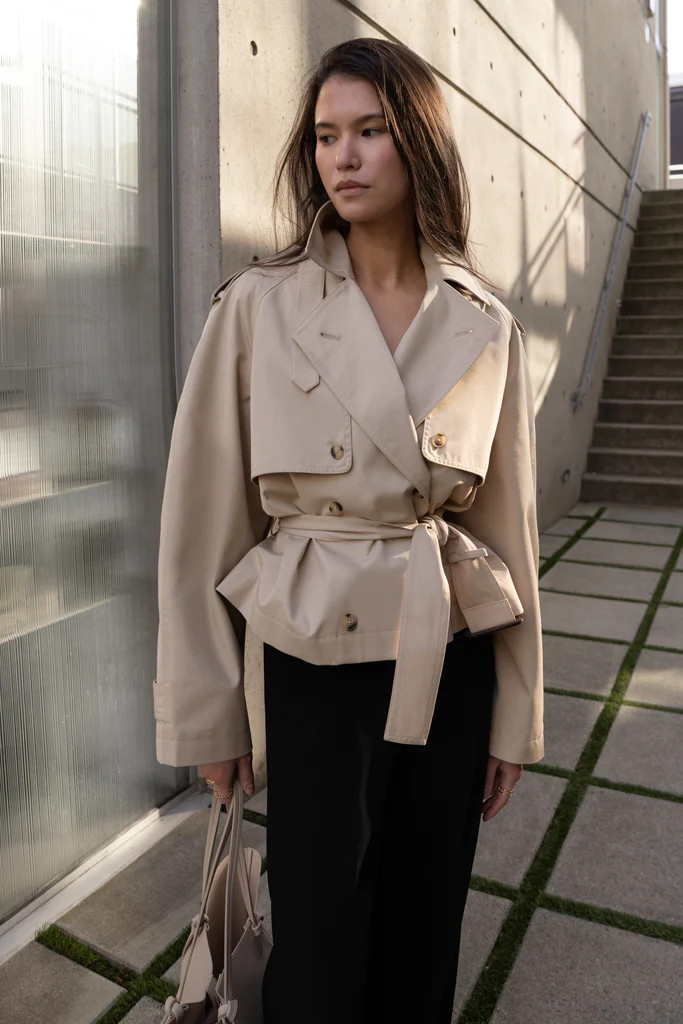 SHORT DOUBLE-BREASTED TRENCH COAT | OAK + FORT