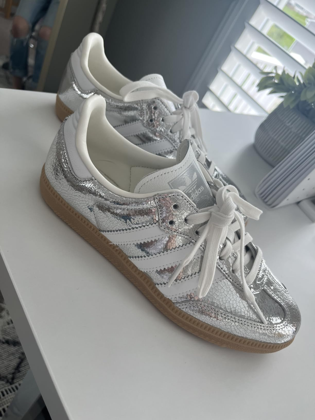 adidas Originals Samba OG Women's Sneakers | Amazon (US)