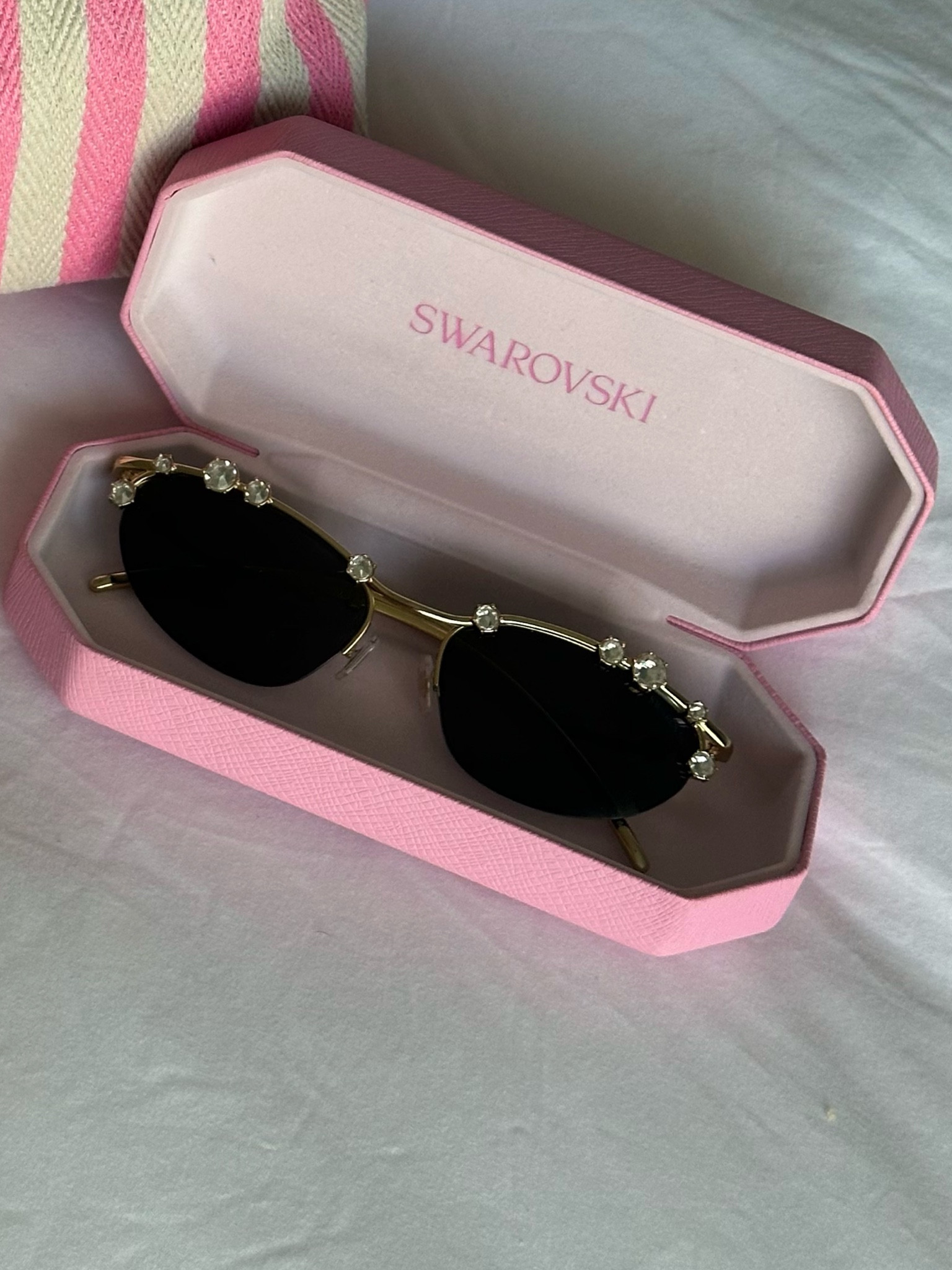 My current favorite sunglasses 😎 

#LTKStyleTip #LTKBeauty