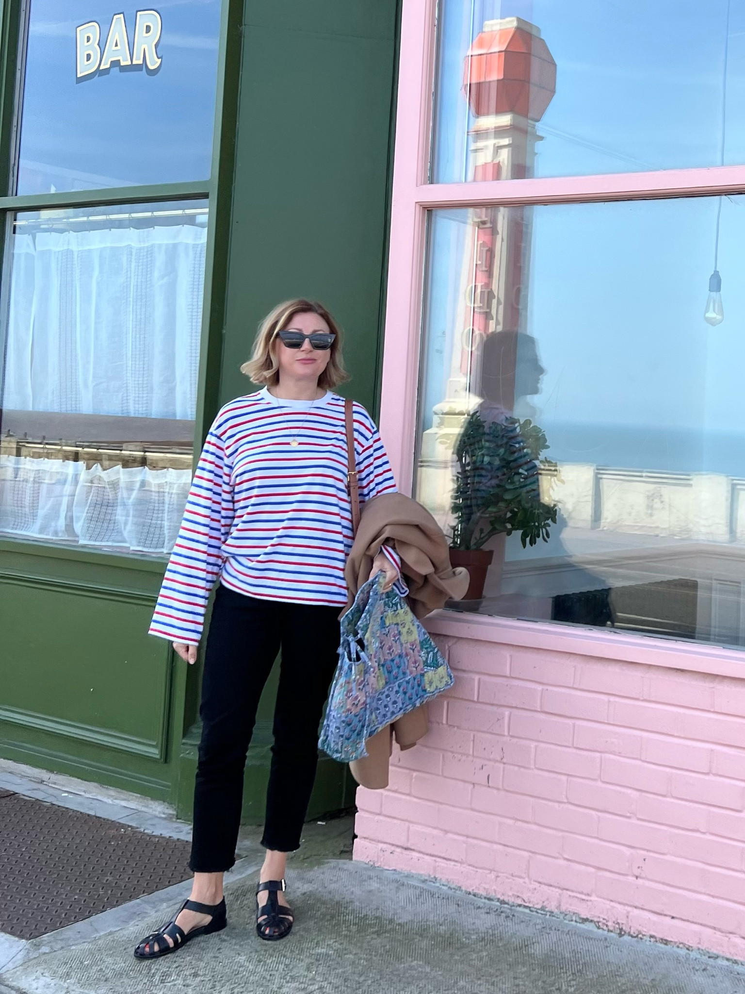 Day 5, 7 days of Spring Outfits

Stripe Tee
Oversized Tee
Spring outfits



#LTKunder100 #LTKeurope