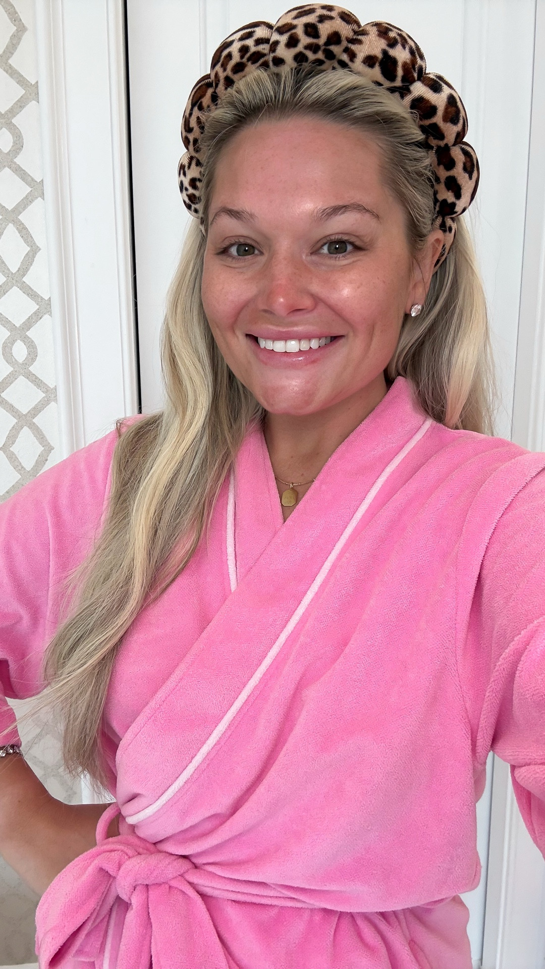 My easy morning skincare routine especially when I’m tireddddd in the AM

#LTKselfcare #LTKmomlife #LTKmorningroutine