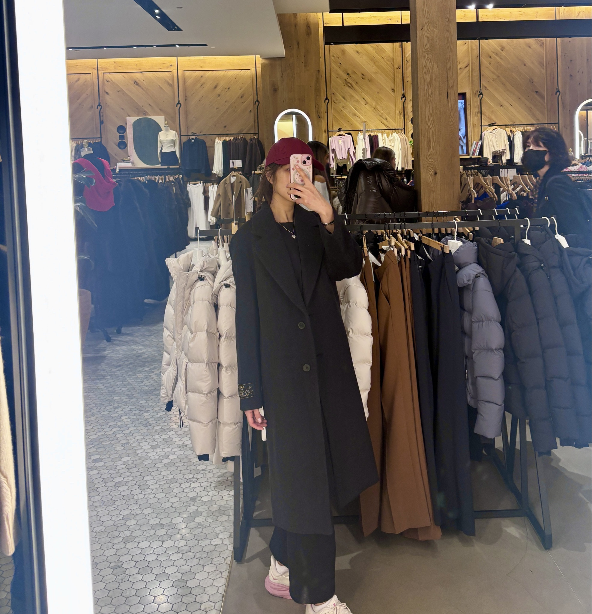 Easy way to make an outfit look instantly elevated with this coat! Warm and stylish, has a slouchy fit that’s not CRAZY oversized nor fitted! I’m ~5’4” wearing a 2XS and it still fits comfortably over a long sleeve, though depending on your layering (eg if you want a sweater underneath), you may consider going up. But overall it fits pretty oversized in a flattering way!  

#LTKPetite #LTKWorkwear #LTKSeasonal