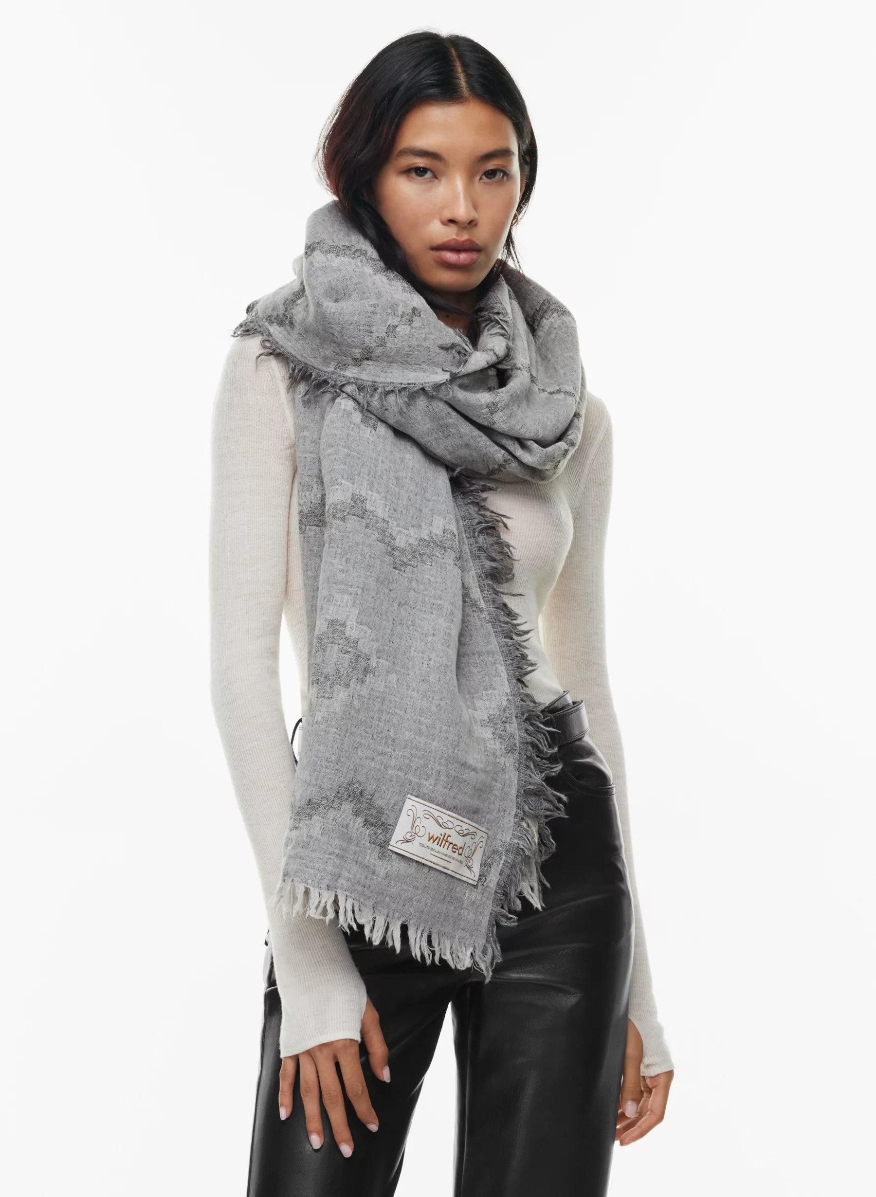 DIAMOND MOSAIC BLANKET SCARF | Aritzia