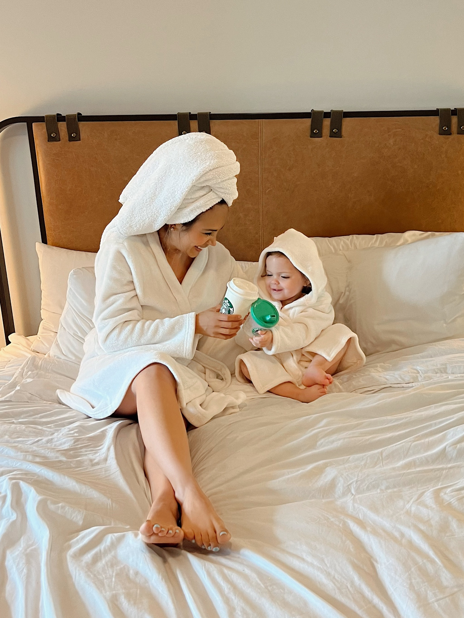 Women’s robe 
Baby robe 
Baby coffee cup
Starbucks reuseable cup 
Amazon finds 


#LTKTravel #LTKFamily #LTKBaby