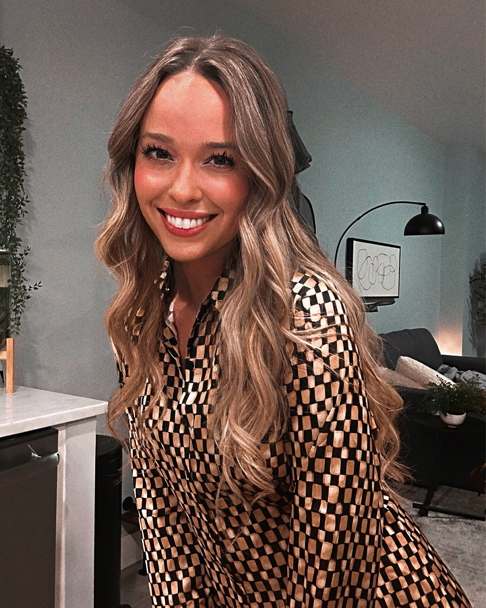 How about a little gold and black number for NYE? 🍾🥂

#LTKHoliday #LTKSeasonal #LTKWatchNow