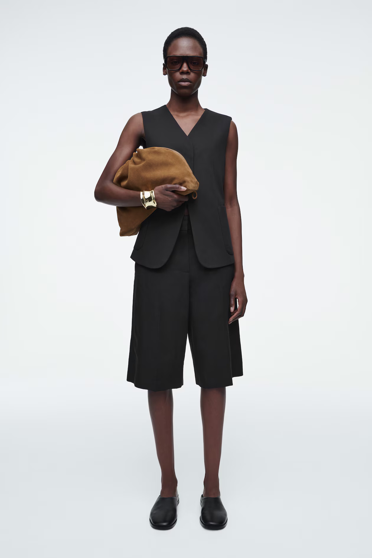 CAVATELLI CLUTCH BAG - SUEDE - BROWN | COS (EU)