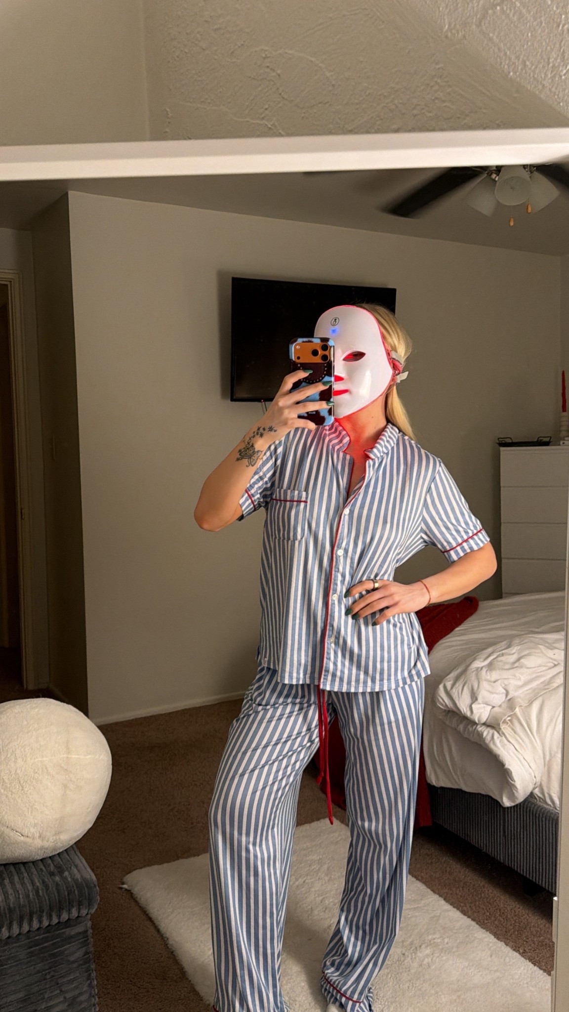 sunday night mood | amazon led mask + pjs are gap body, can’t find these exact ones but linked similar!

#LTKmorningroutine #LTKselfcare #LTKootd