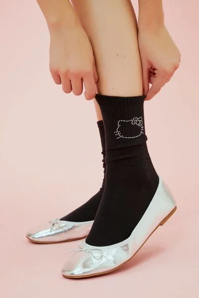 Hello Kitty Rhinestone Crew Socks | Forever 21