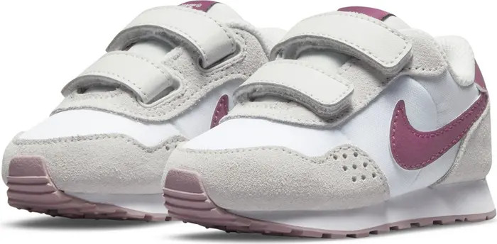 Nike MD Valiant Sneaker | Nordstrom | Nordstrom