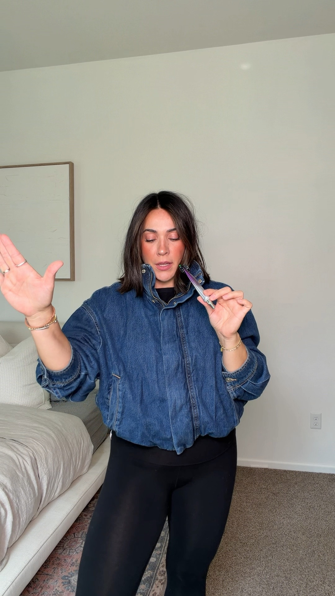 Millennial denim jacket but make it bomber jacket style! Size L

#LTKootd #LTKMidsize #LTKgrwm