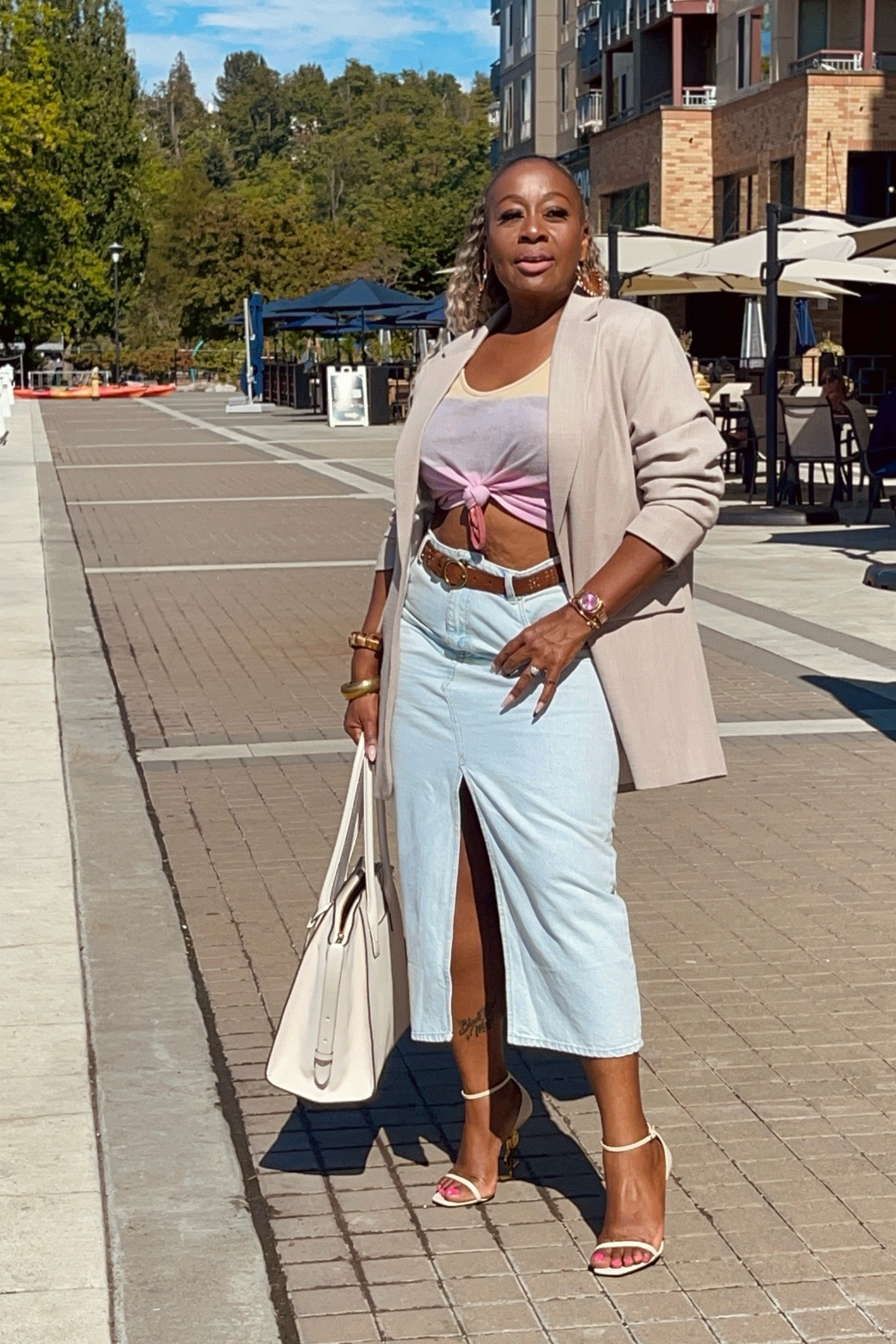 Denim skirt and oversized blazer! 