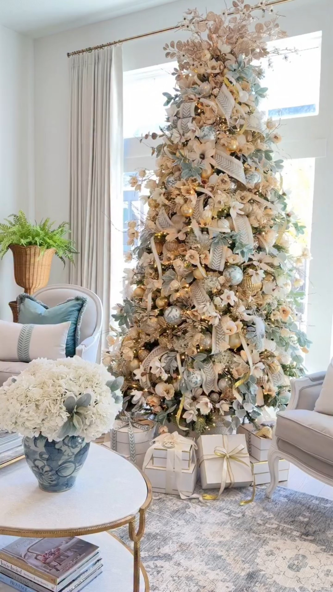 Frohe Weihnachten!!🎄✨ One of my most cherished traditions is celebrating Christmas on the 24th with my parents, just as we did in Germany. ❤️ Wishing everyone a very Merry Christmas Eve! ✨

#christmastree #christmasdecor #weihnachten #ltkhome #holidaydecor viral twinkle tree living room decor unflocked tree winter garden floral Christmas tree ltk liketkit holiday decoration Walmart target Amazon tjmaxx finds elegant home French traditonal decor German Christmas tannenbaum