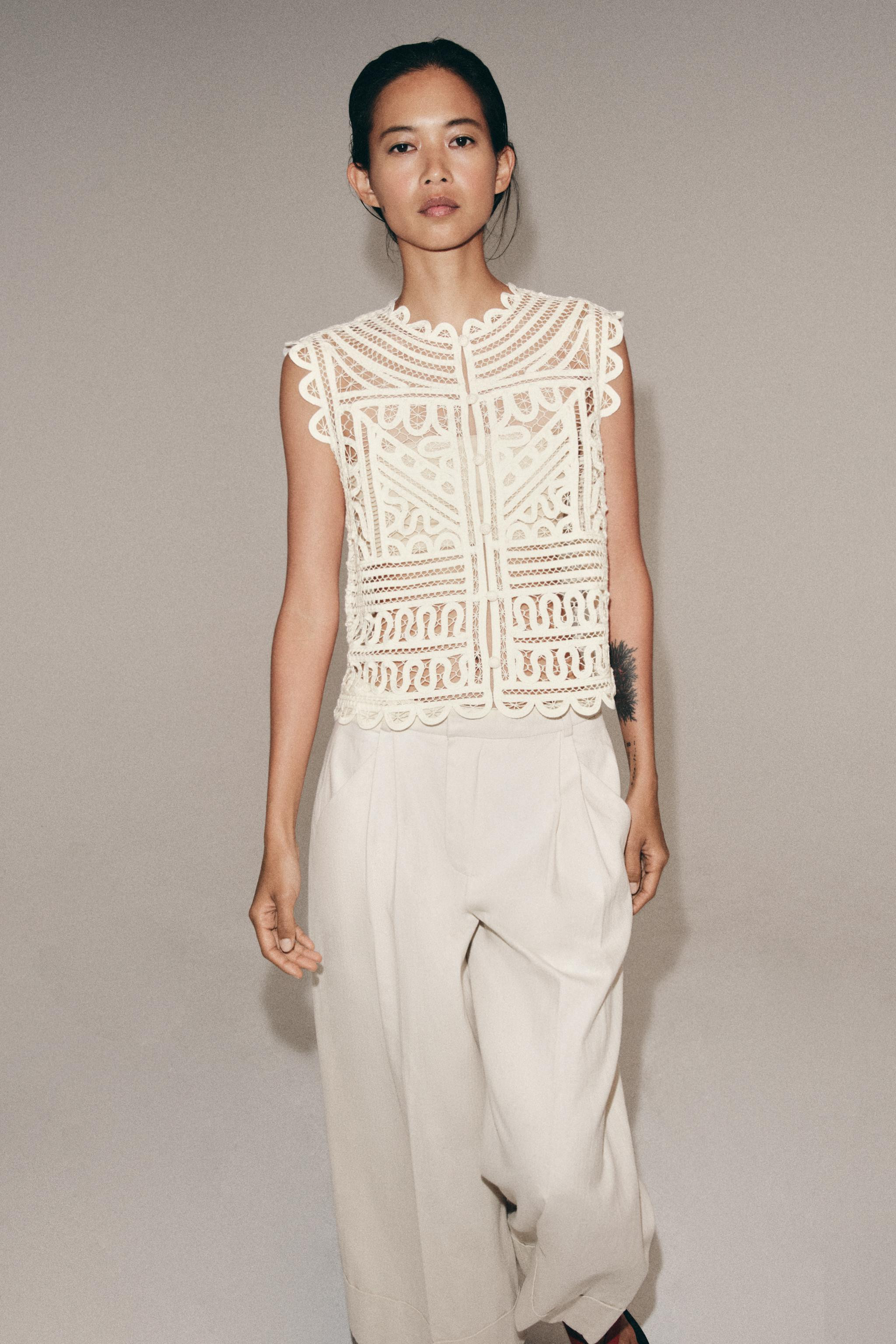 ZARA WOMAN COLLECTIONRound neck, sleeveless crochet knit blouse. Front button closure. | Zara US