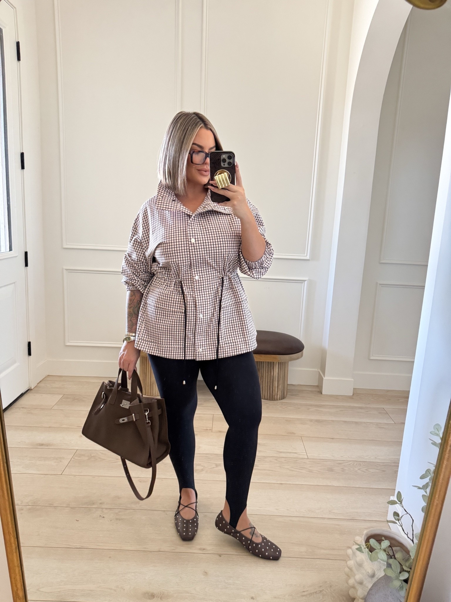 Jacket size xl 
Leggings size L 
Shoes are sold out so linked similar