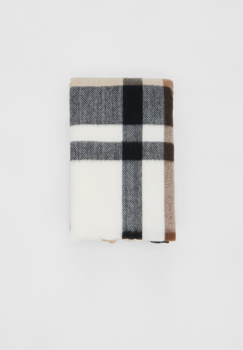 Basic checked scarf | Stradivarius (UK)