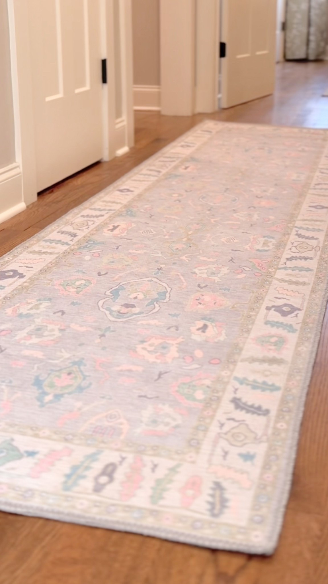 Our pretty new hallway runner! #famerugs #famepartner #ad


#LTKHome #LTKFamily