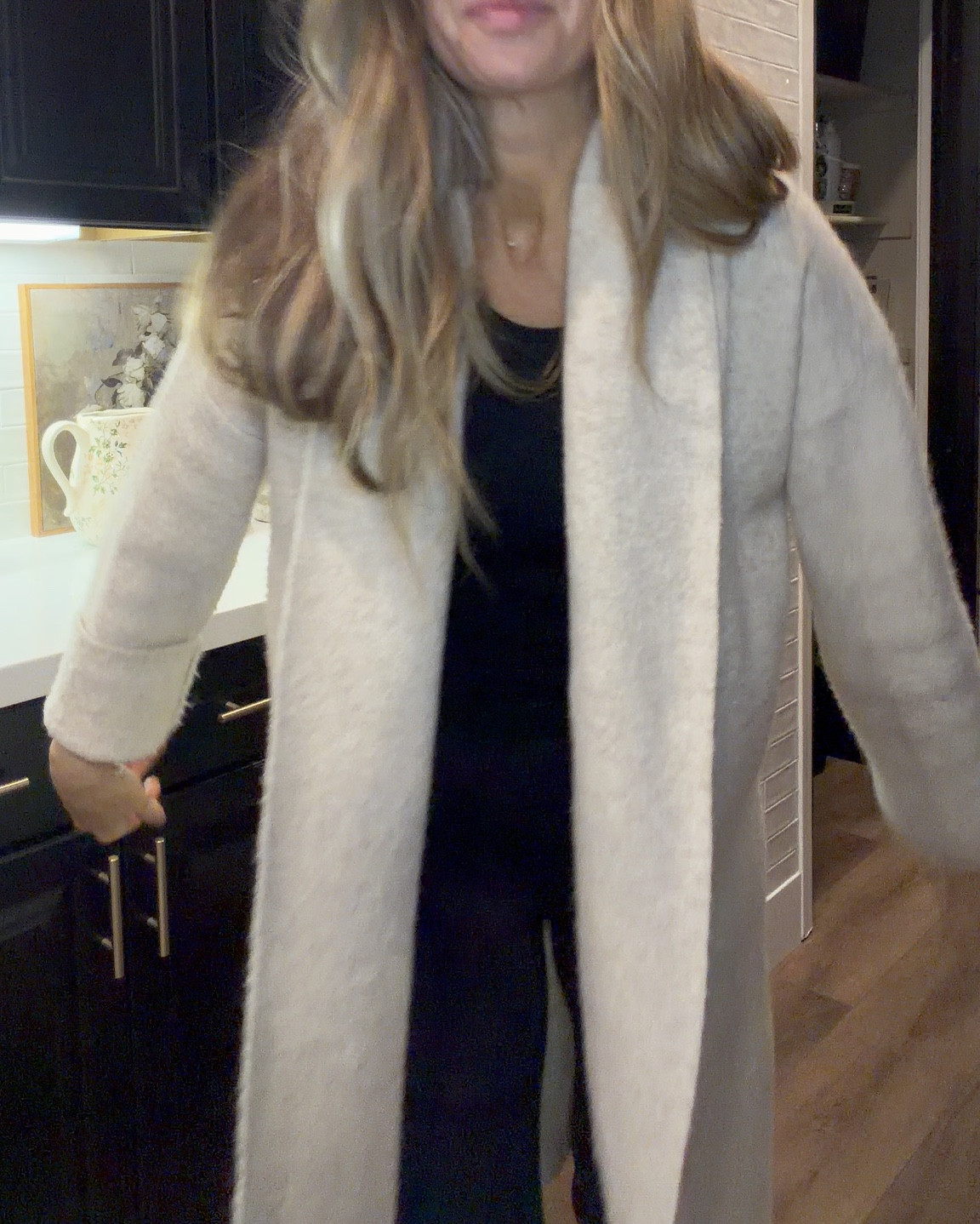 Amazon workout outfit of the day. Soft cardigan wearing size small. Long line workout tank size small. Seamless front legging size small. Weighted vest is 6 pounds. My most frequently use kettlebell weight is 20 pounds. Linking all my at home workout equipment from Amazon.


#LTKdayinmylife #LTKmorningroutine #LTKfitnessgoals