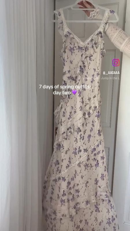 Adorable spring maxi dress 💜 I’m wearing a size XS, no zippers!! Such a perfect fit 🫶🏻 

Spring dress
Spring outfit
Wedding guest dress
Country concert outfit 

#LTKFestival #LTKfindsunder100 #LTKstyletip