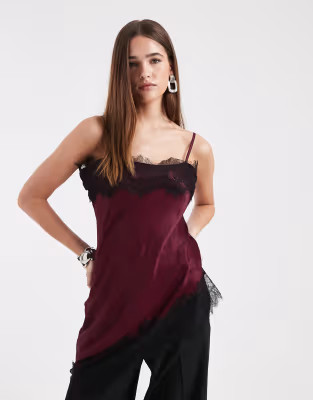 ASOS DESIGN - Asymmetrische satijnen cami top met kanten bies in pruimpaars | ASOS (Global)