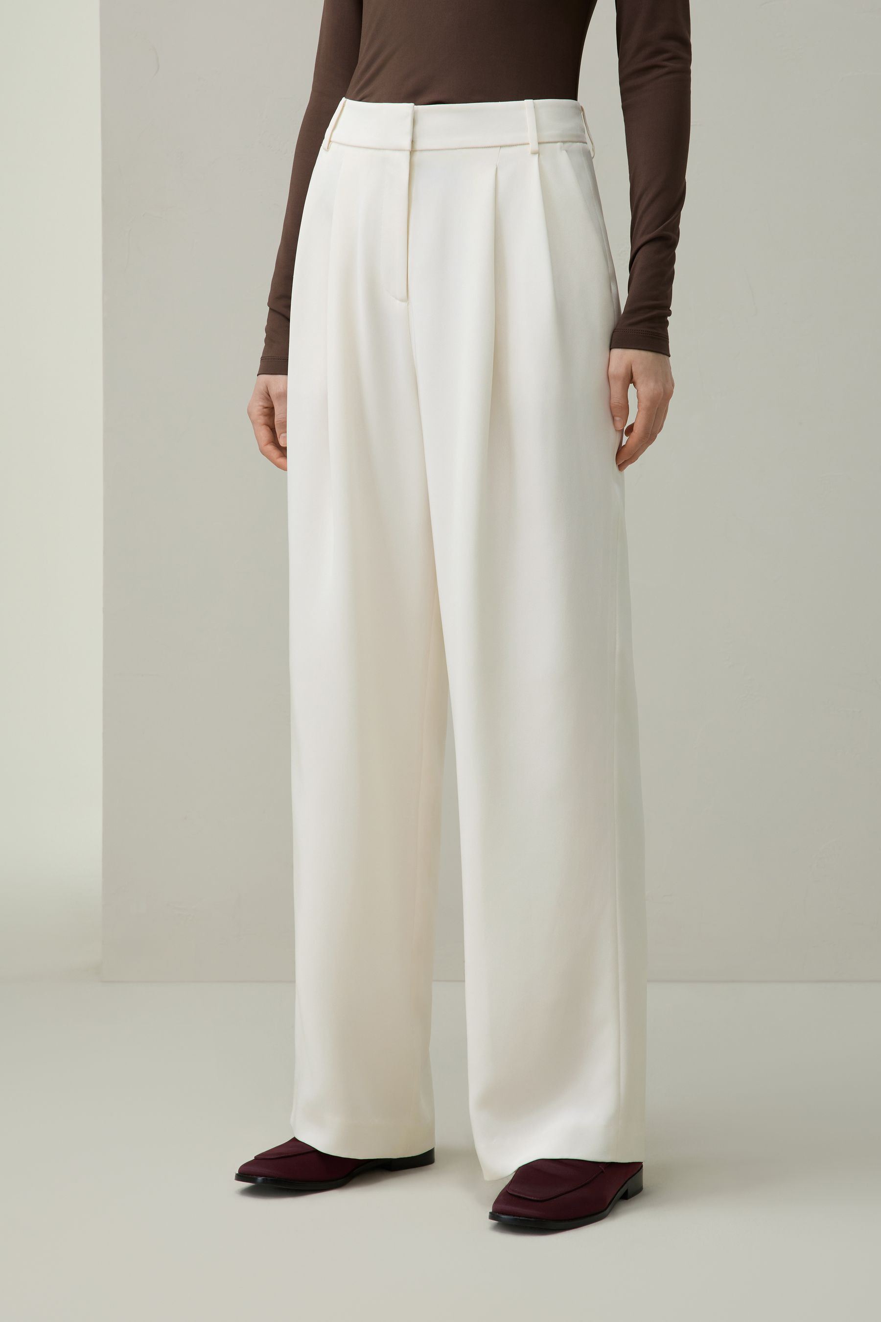 Pleated Silk Crepe Straight-Leg Pants | LILYSILK