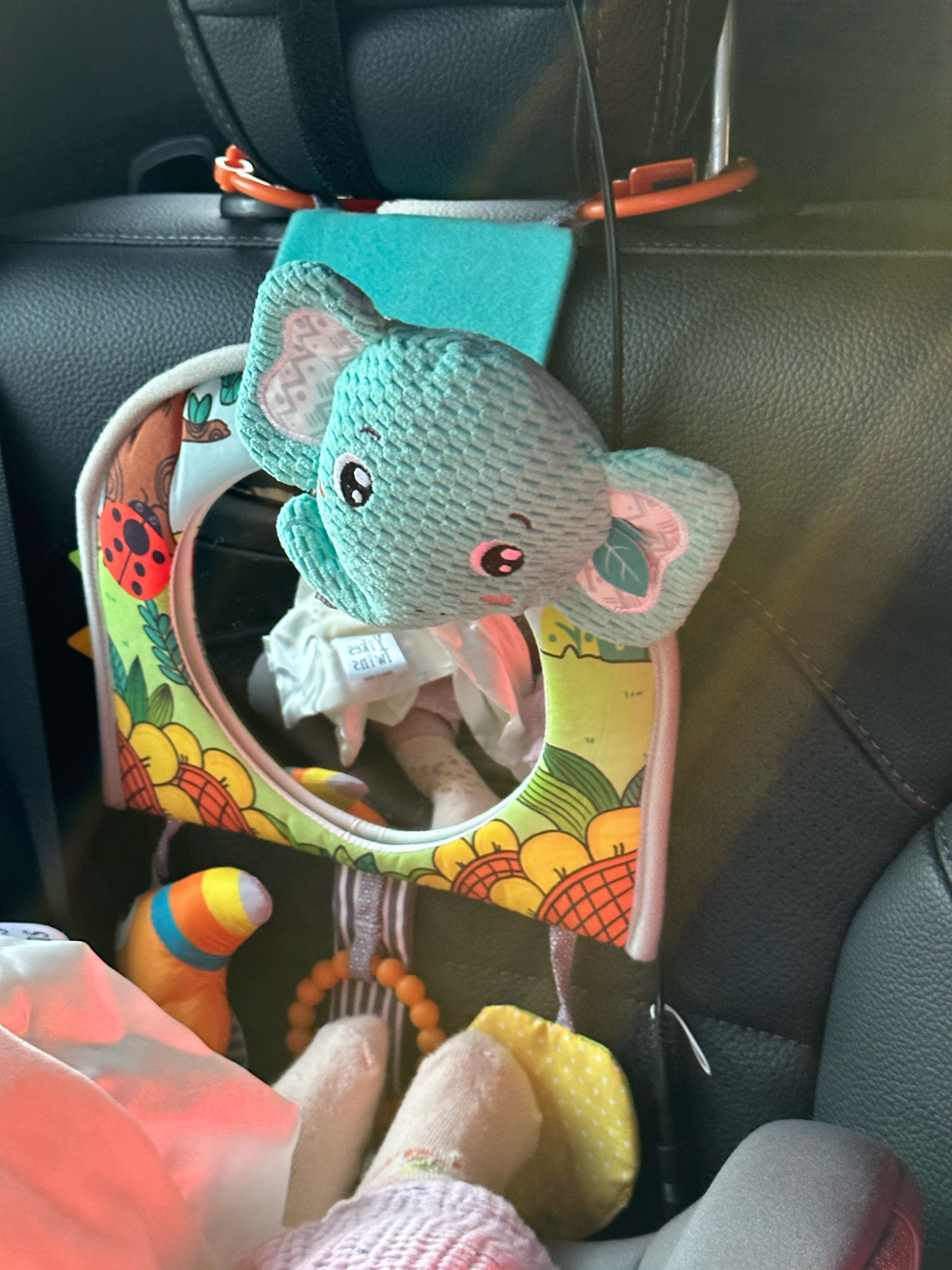 Baby elephant activity and reflector for car seat

#LTKbaby #LTKfamily #LTKbump