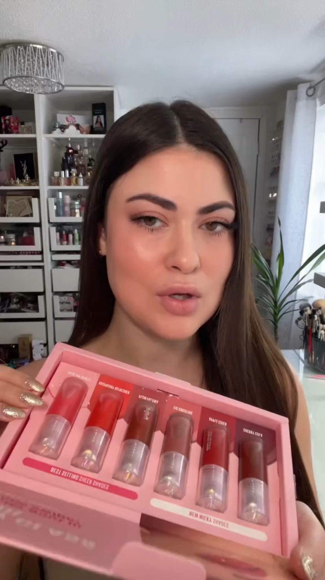 Kaja Juicy Glass Lip Oil Swatches 👄💦 

#lipoil #kaja #kajajuicyglasslipoil 

#LTKBeauty