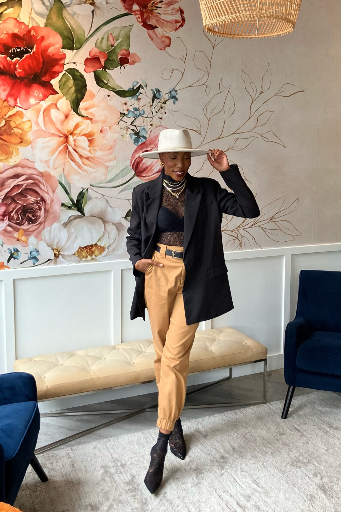 Rainy day style


#LTKshoecrush #LTKstyletip