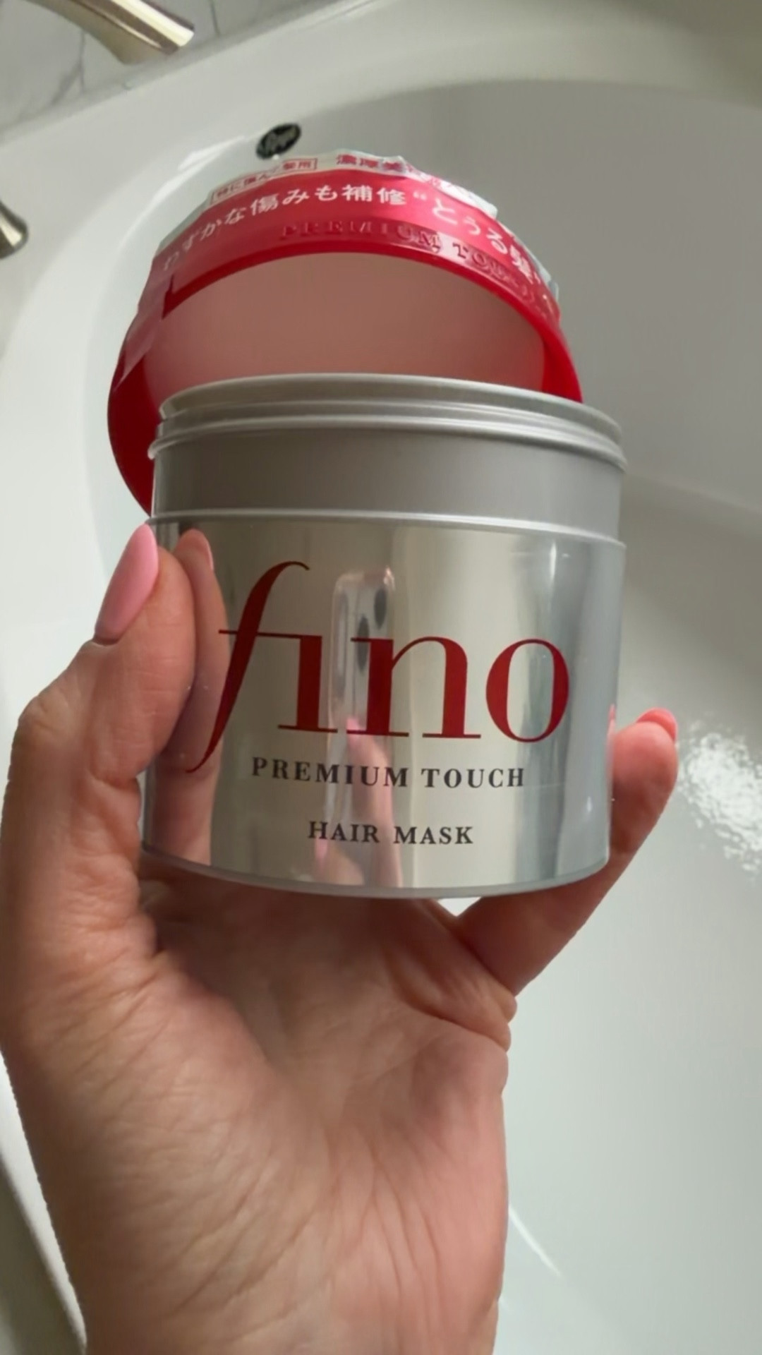 Brand: Fino
4.5
4.5 out of 5 stars
(2,007)
EMBEAUTY Fino Premium Touch Hair Mask treatment