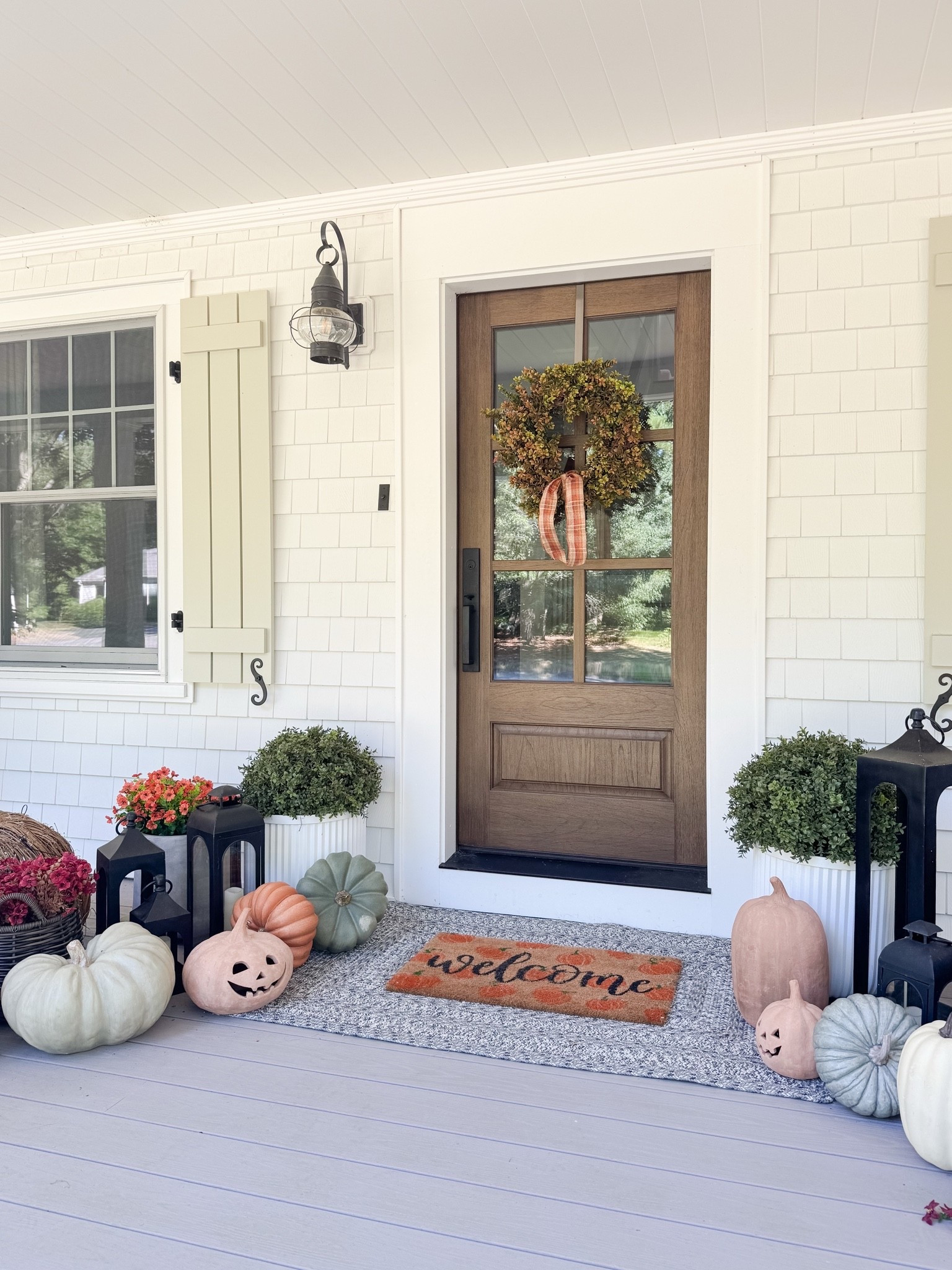 Fall Front Porch

Home  home decor  home favorites  spring front porch  spring home decor  seasonal decor  wreath  planters  area rug  coastal home

#LTKHome #LTKSeasonal