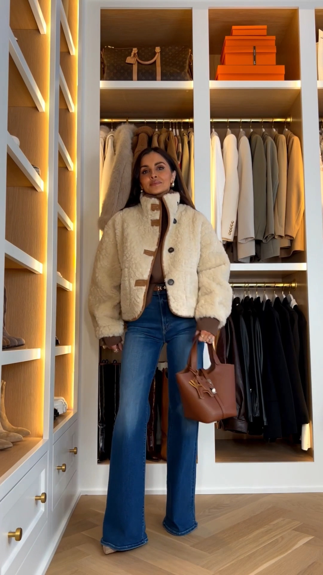 Zara winter outfits
Zara shearling jacket wearing an XS
Mother denim wearing a 24 runs TTS


#LTKHoliday #LTKootd #LTKFindsUnder100