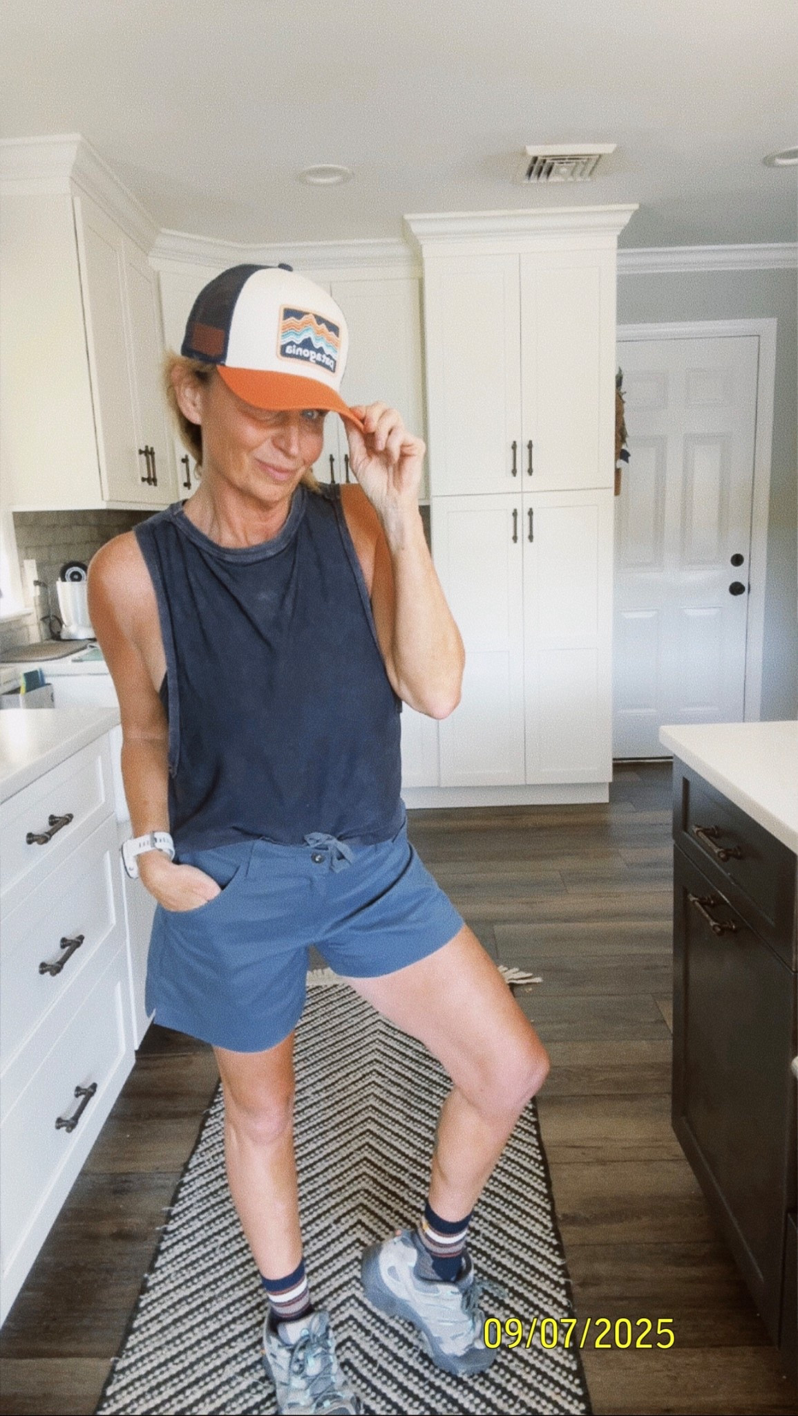 Hiking 🥾 Fit 

#LTKActive