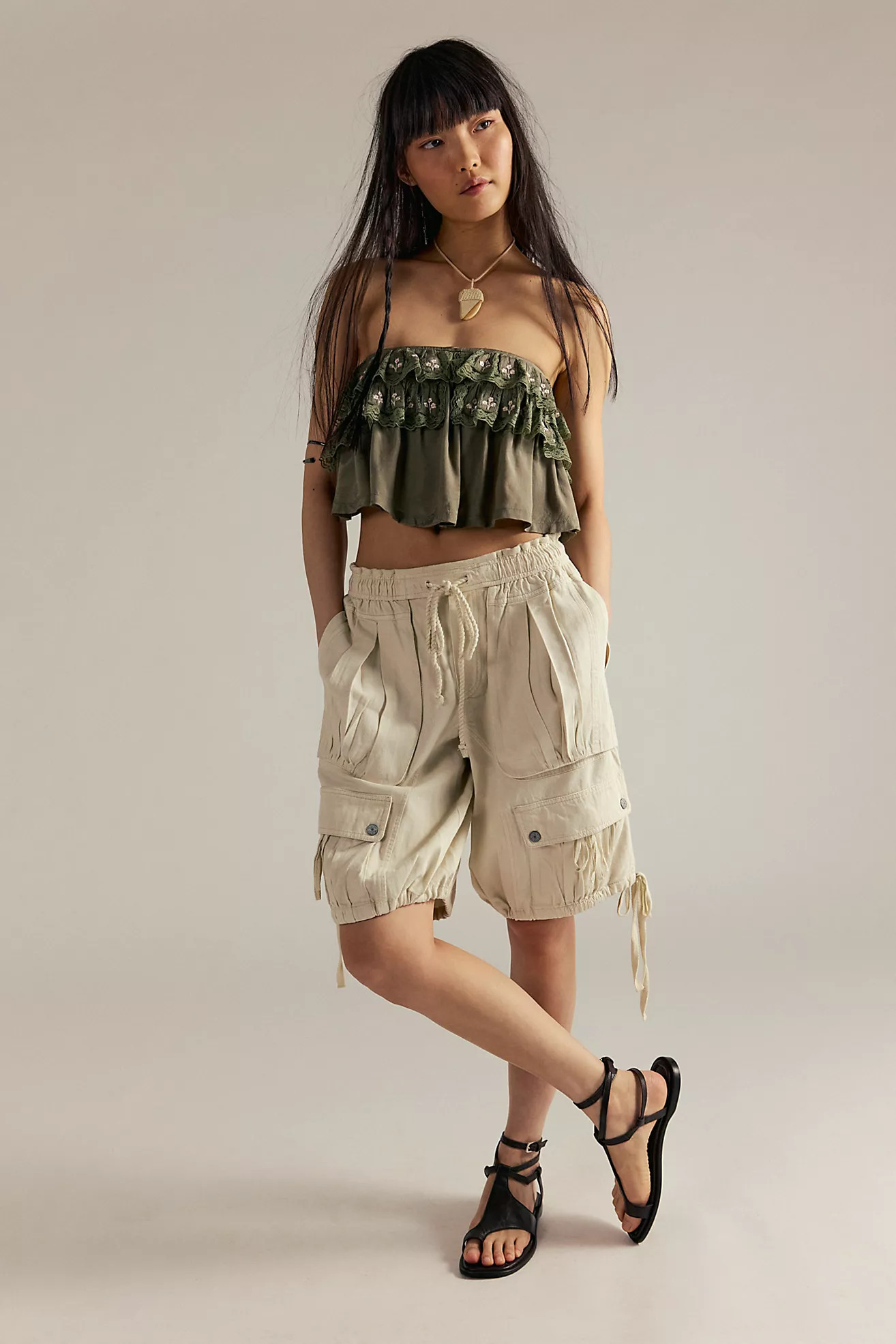 We The Free Sundown Parachute ShortsShop All We The Free
  


  


  


  


  
  

6 Reviews rev... | Free People (Global - UK&FR Excluded)