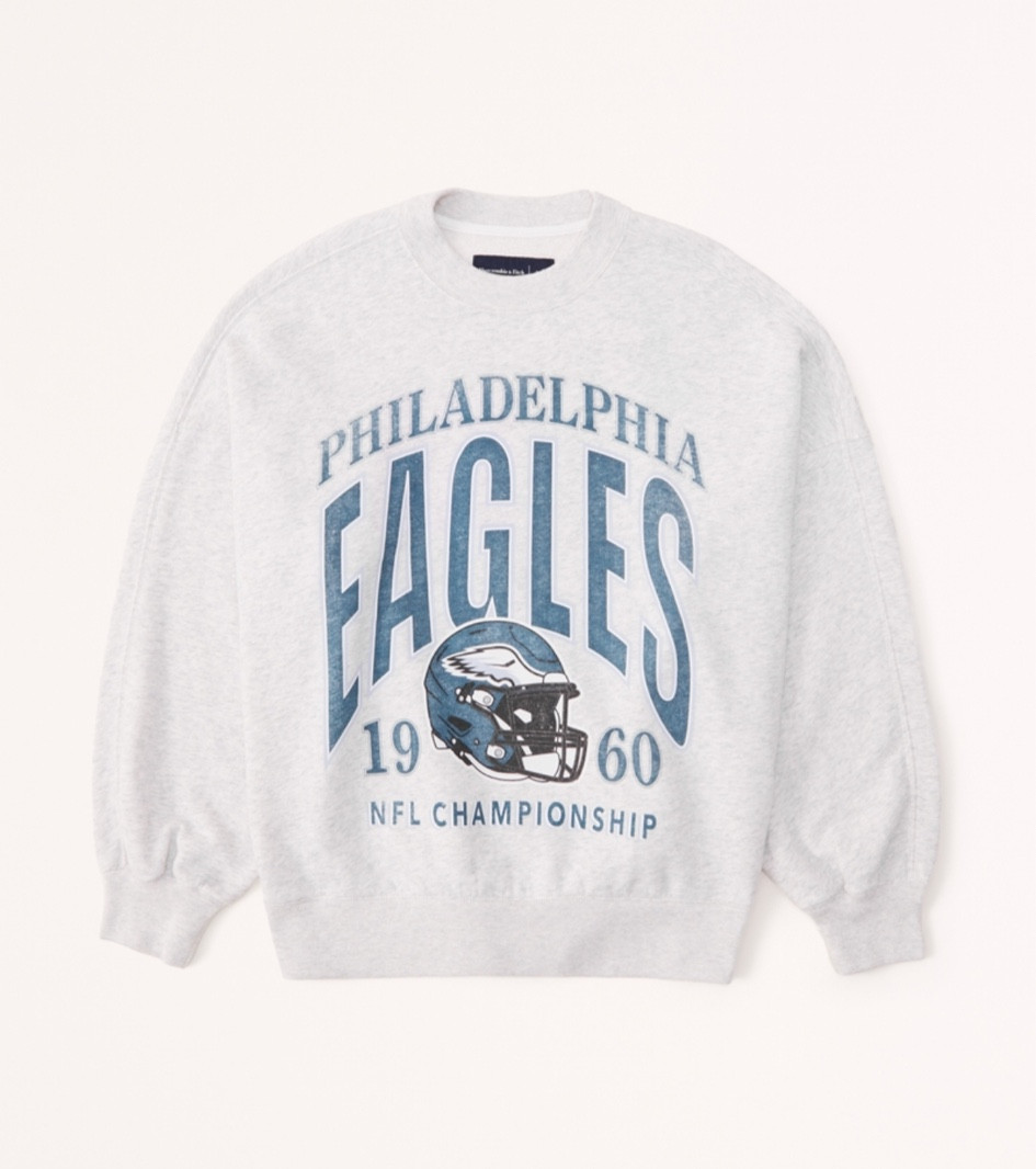 Cozy nfl crewneck 🤍

#LTKFindsUnder100 #LTKSeasonal #LTKStyleTip