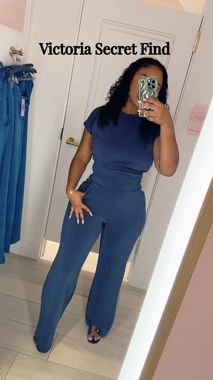Victoria Secret find.
5”3 164lb hips 44 bust 38D

I’m wearing a size small top and sm bottoms.


 Summer outfit , travel outfit , casual outfit 

Comfy, cute, and made for everyday wear 🤍
This lounge set is the perfect mix of effortless and elevated. The wide-leg pants are SO soft with the best relaxed fit, and it comes in 3 gorgeous colors. Perfect for running errands, airport looks, lounging, or dressing up with sneakers and accessories ✨🤍

Wearing size Small Regular.

#LTKActive #LTKootd #LTKU
