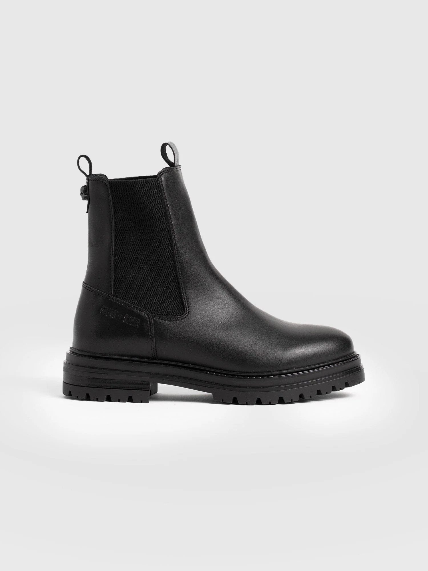 Carnaby Chelsea Boot - Black | Saint + Sofia