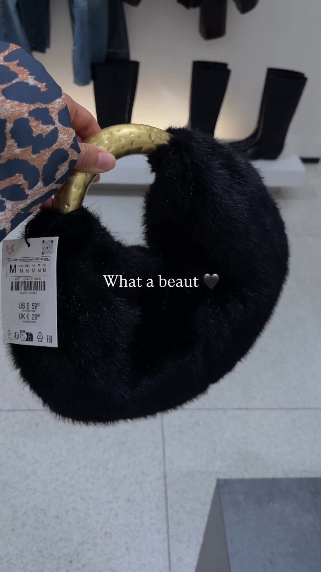 Love a faux fur bag! 

#LTKFindsUnder100 #LTKItBag #LTKFindsUnder50